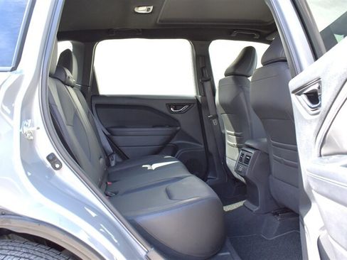 Used 2025 Subaru Forester Limited AWD/4WD image 28
