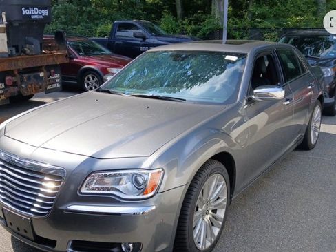 Used 2011 Chrysler 300 C w/ Sound Group RWD image 2