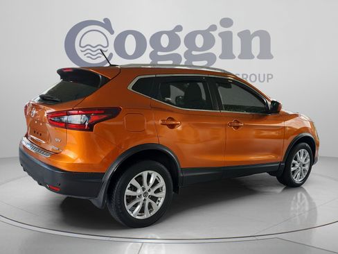 Used 2022 Nissan Rogue Sport SV FWD image 5
