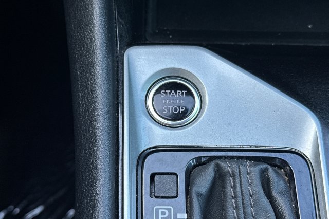 Used 2024 Nissan Altima 2.5 SV FWD image 24