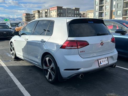 Used 2019 Volkswagen Golf 4-Door image 5