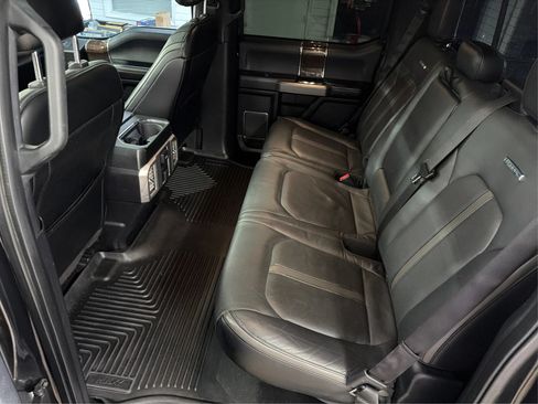 Used 2015 Ford F150 Platinum w/ Equipment Group 701A Luxury AWD/4WD image 28