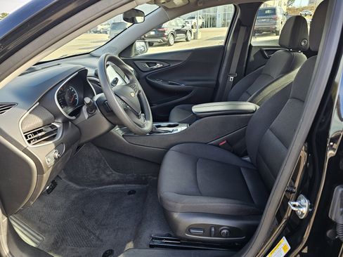 Used 2024 Chevrolet Malibu LT image 15