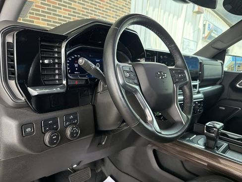 Used 2024 Chevrolet Silverado 1500 RST AWD/4WD image 10