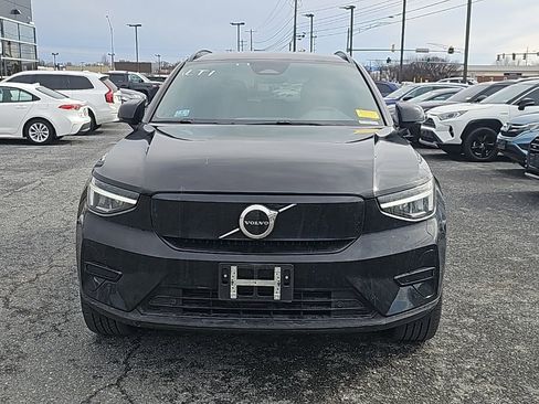 Used 2023 Volvo XC40 Recharge Core w/ Protection Package Premier image 16