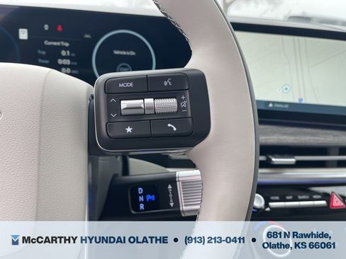 New 2025 Hyundai Santa Fe Calligraphy FWD image 25