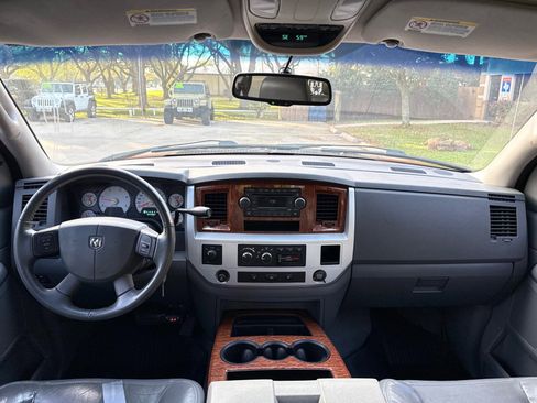Used 2006 Dodge Ram 2500 Truck Laramie image 25