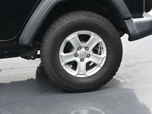 Used 2019 Jeep Wrangler Unlimited Sport S AWD/4WD image 13