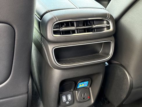 Used 2024 Genesis GV80 2.5T AWD/4WD image 25
