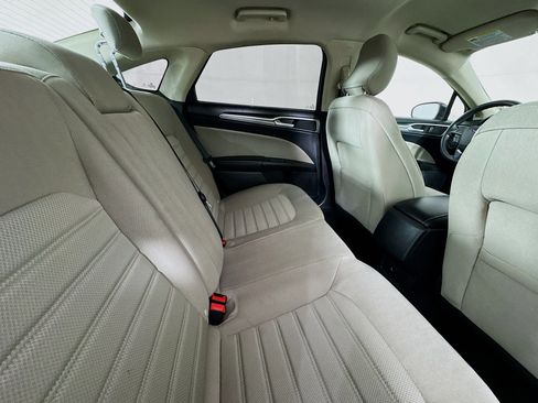 Used 2019 Ford Fusion S image 26