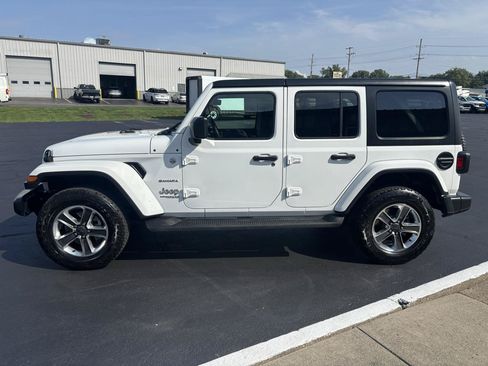 Used 2020 Jeep Wrangler Unlimited Sahara AWD/4WD image 6