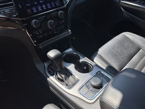 Used 2019 Jeep Grand Cherokee Limited X AWD/4WD image 25