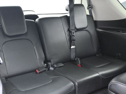 Used 2019 Nissan Armada Platinum w/ Captain's Chairs Package image 15