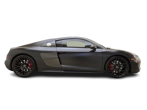 Used 2021 Audi R8 V10 w/ Premium Package image 6