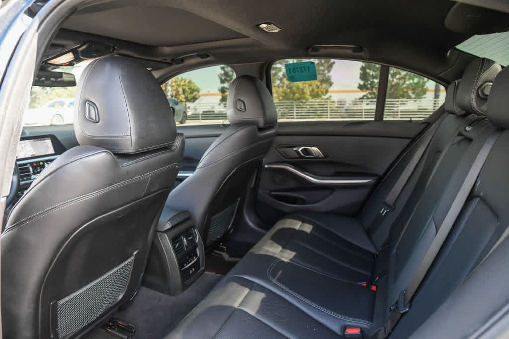 Used 2022 BMW 330i Sedan RWD image 17