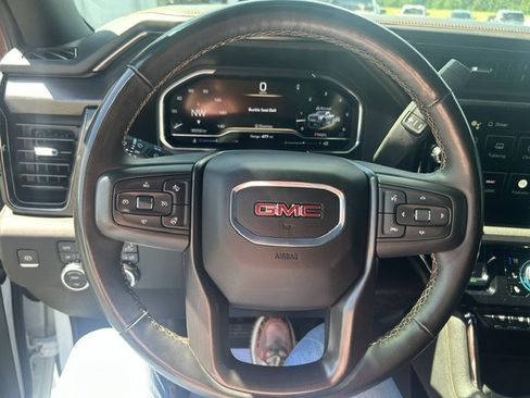 Used 2024 GMC Sierra 2500 AT4 w/ Technology Package AWD/4WD image 26