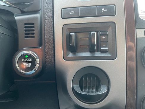 Used 2017 Ford Expedition EL Platinum image 33