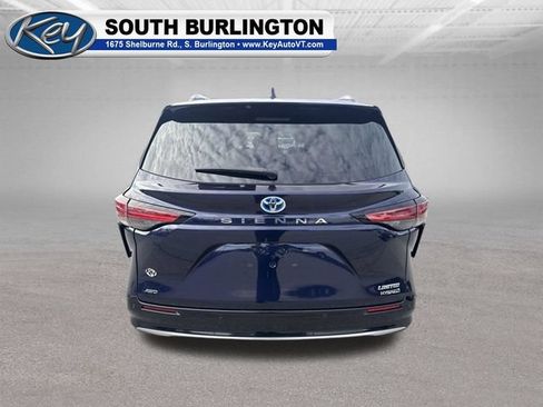 Used 2024 Toyota Sienna Limited AWD/4WD image 6