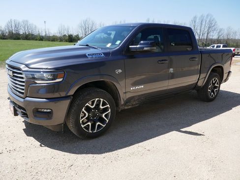 New 2026 RAM 1500 Laramie w/ Laramie Southwest Edition AWD/4WD image 8