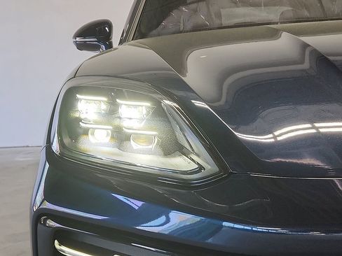 New 2026 Porsche Cayenne image 9