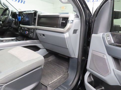 Used 2024 Ford F250 XLT w/ XLT Premium Package image 36