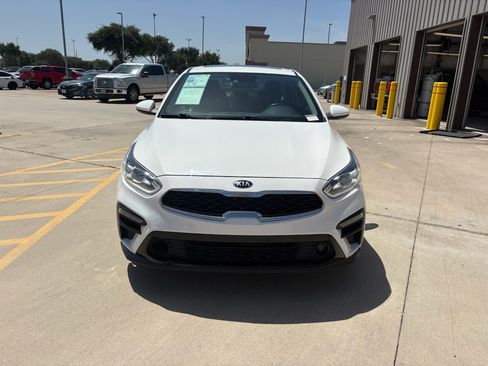 Used 2019 Kia Forte S w/ S Premium Package FWD image 3