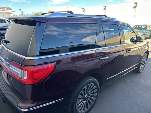 Used 2019 Lincoln Navigator Reserve image 5