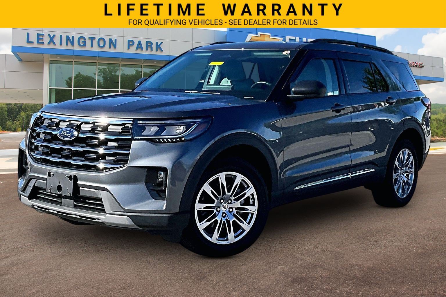 Used 2025 Ford Explorer Active w/ Active Comfort Package AWD/4WD image 12