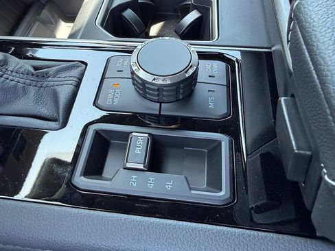 New 2026 Toyota Tundra Limited AWD/4WD image 27