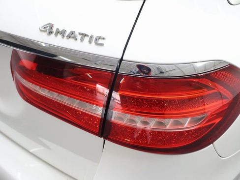 Used 2017 Mercedes-Benz E 400 4MATIC Wagon image 30