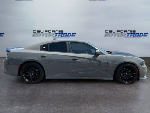 Used 2019 Dodge Charger Scat Pack w/ Dynamics Package RWD image 4