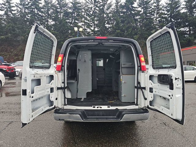 Used 2014 Chevrolet Express 2500 RWD image 10