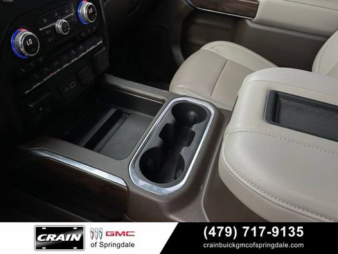 Used 2021 GMC Sierra 1500 SLT w/ SLT Premium Package AWD/4WD image 18