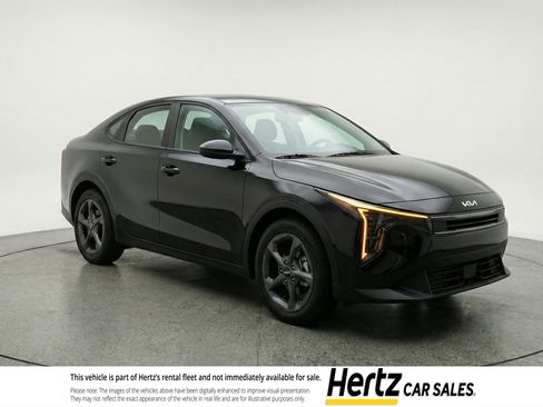 Used 2025 Kia K4 LXS FWD image 1