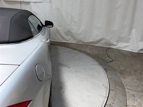 Used 2015 Jaguar XKR R RWD image 10