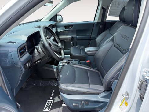 Certified 2025 Ford Maverick Lobo AWD/4WD image 10