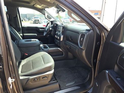 Used 2021 GMC Sierra 1500 SLT w/ SLT Premium Plus Package AWD/4WD image 13