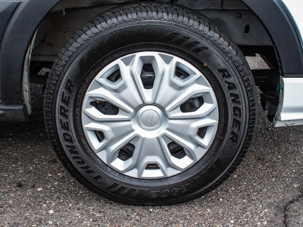 Used 2025 Ford Transit 350 XLT RWD image 7