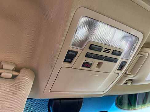 Used 2017 Toyota Camry XLE image 26