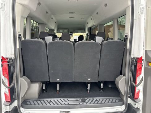 Used 2022 Ford Transit 350 XLT image 32