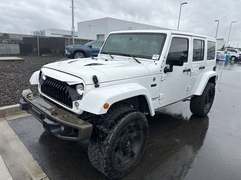 Used 2016 Jeep Wrangler Unlimited Sahara AWD/4WD image 1