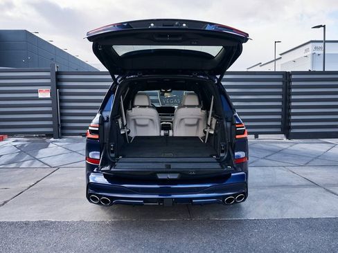 Used 2024 BMW ALPINA XB7 image 16