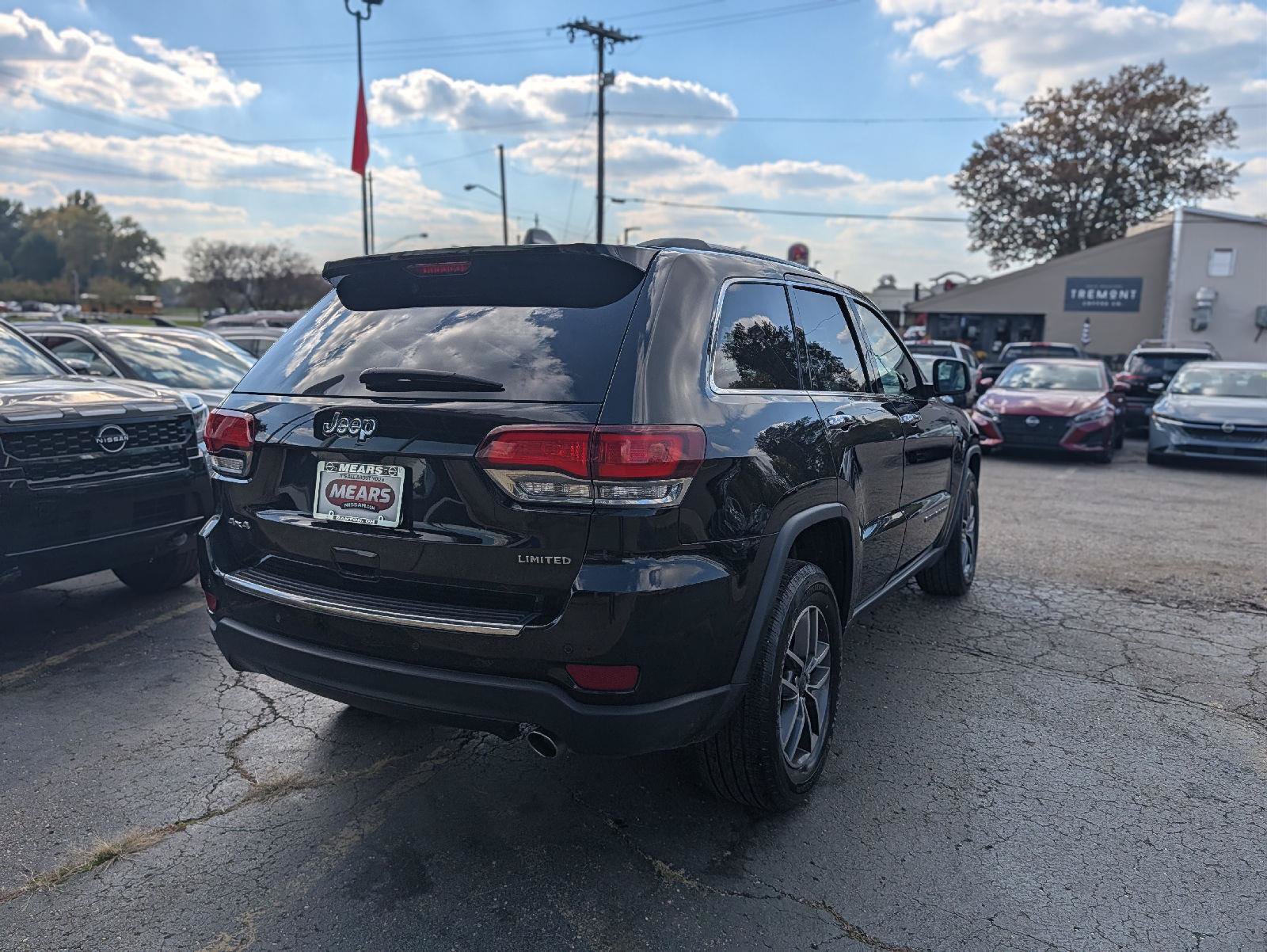 Used 2020 Jeep Grand Cherokee Limited AWD/4WD image 11