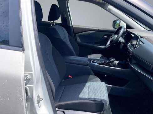 Certified 2023 Nissan Rogue SV AWD/4WD image 7