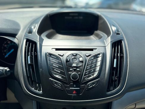 Used 2014 Ford Escape SE image 28