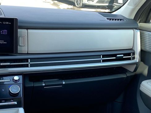 Used 2025 Hyundai Santa Fe SEL image 38