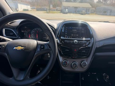 Used 2021 Chevrolet Spark LT image 32