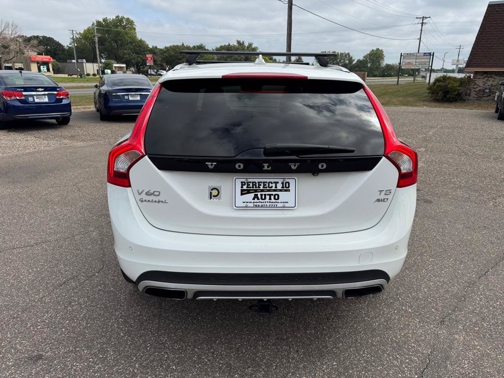 Used 2018 Volvo V60 T5 Cross Country w/ Convenience Package AWD/4WD image 6