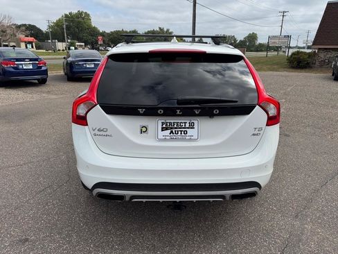 Used 2018 Volvo V60 T5 Cross Country w/ Convenience Package AWD/4WD image 6