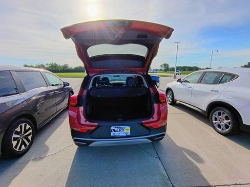 Used 2024 Buick Encore GX Preferred w/ Advanced Technology Package AWD/4WD image 24